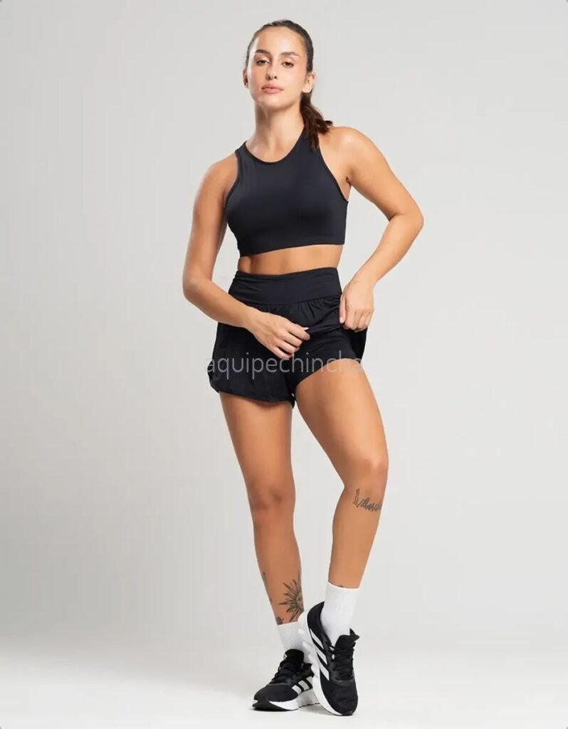 conjunto-academia-feminino-short-com-forro-top-nadador